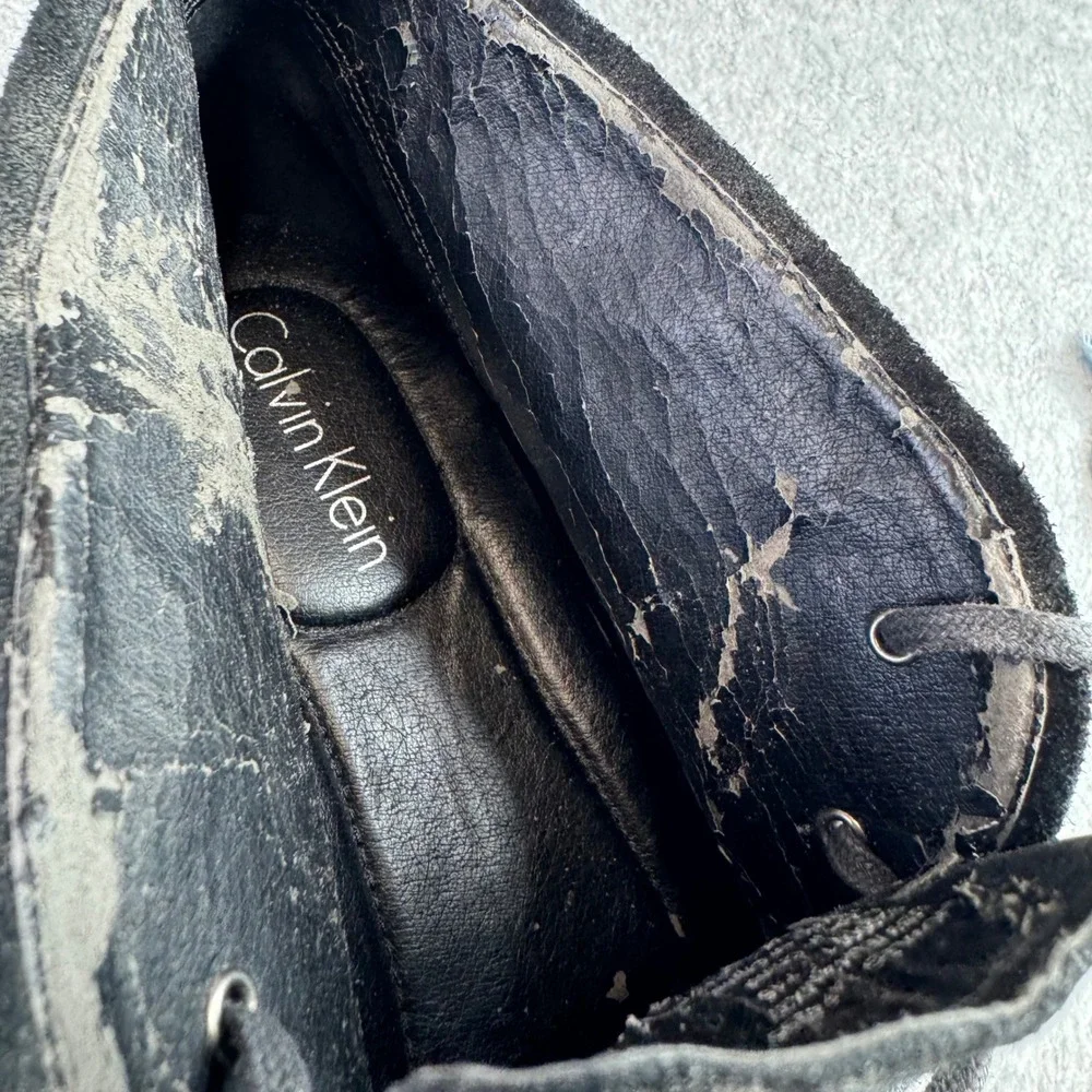 Calvin Klein Nowles Chukka Boots Mens 9 Black Suede Lace Up Sneakers (READ)